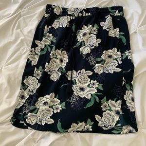 Navy Blue skirt with Pockets